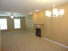 7733 Black Squirrel Trl in Hamilton, OH - Building Photo - Building Photo