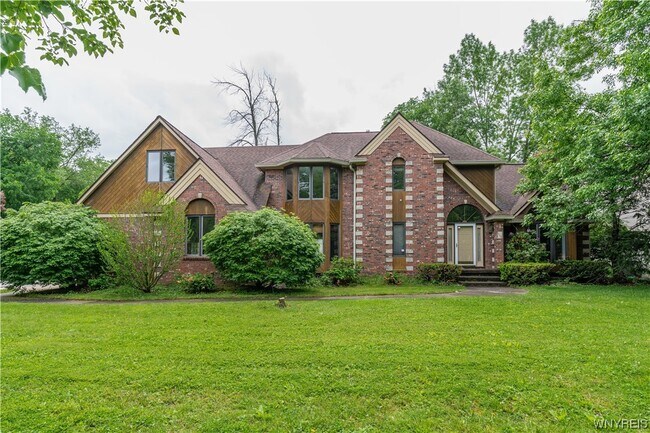 115 Radcliffe Dr in Getzville, NY - Building Photo - Building Photo