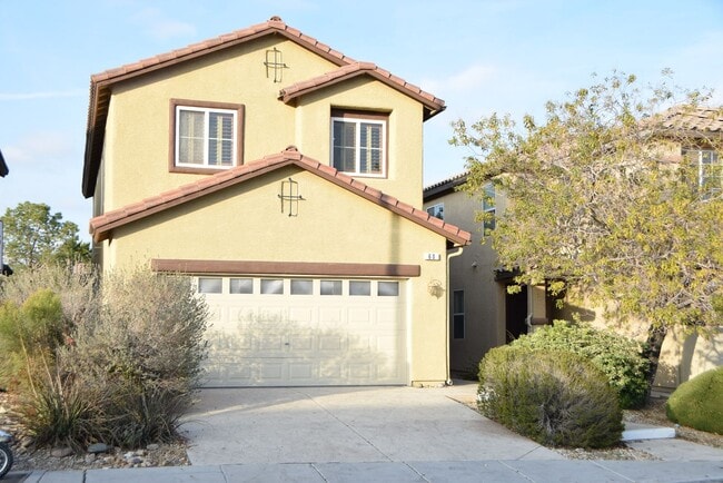 60 Dark Creek Ave in Las Vegas, NV - Building Photo - Building Photo