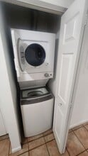 8851 NW 119th St in Hialeah Gardens, FL - Building Photo - Building Photo