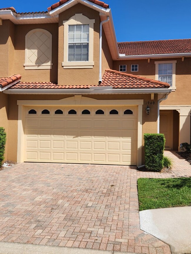 property at 1940 Durrand Ave