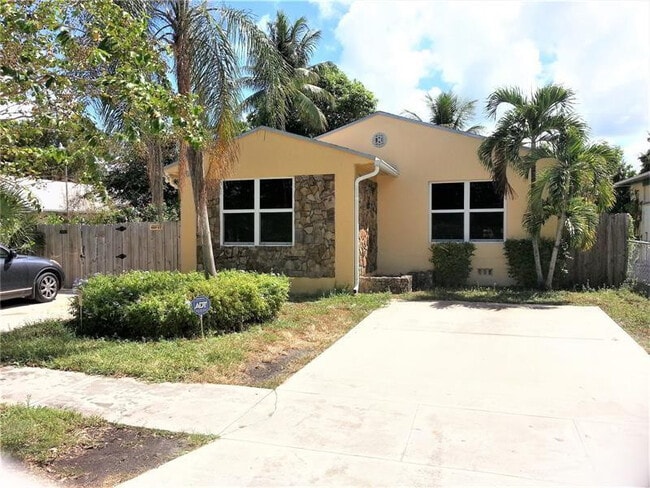 1123 N 17th Ave in Hollywood, FL - Building Photo - Building Photo