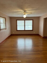 3046 Turnpike Rd photo'