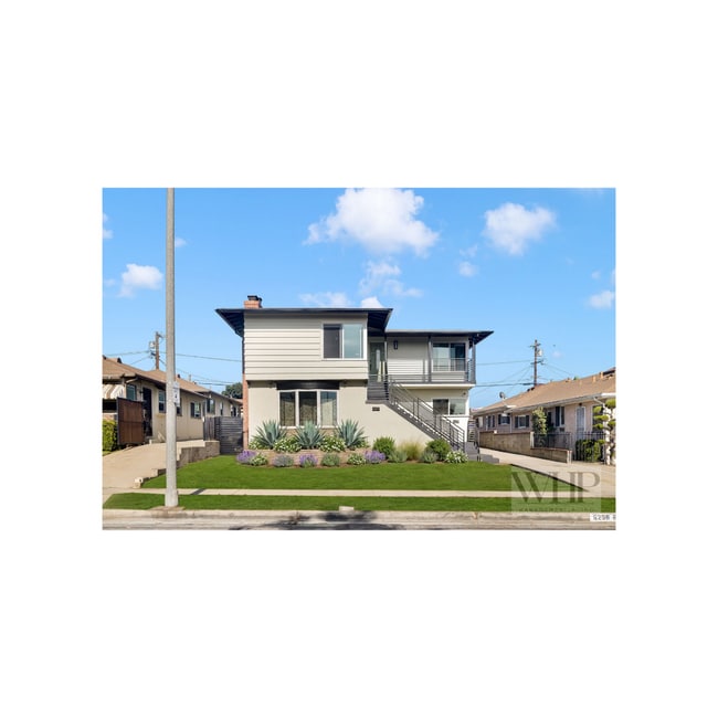 property at 6258 S Fairfax Ave