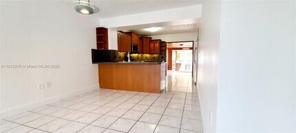 15436 SW 112th Pl in Miami, FL - Building Photo - Building Photo