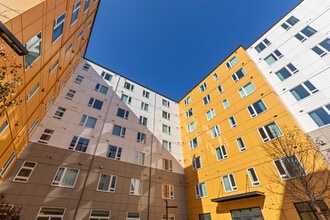 Copperleaf in Seattle, WA - Building Photo - Building Photo