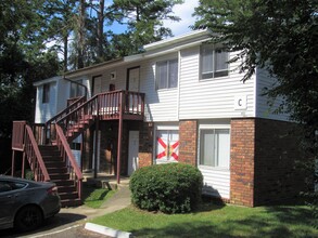 Ivy Lane Villas in Tallahassee, FL - Building Photo - Interior Photo