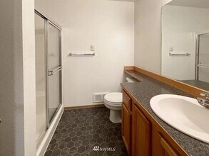 2104 Yellowstone St-Unit -A in Ellensburg, WA - Building Photo - Building Photo