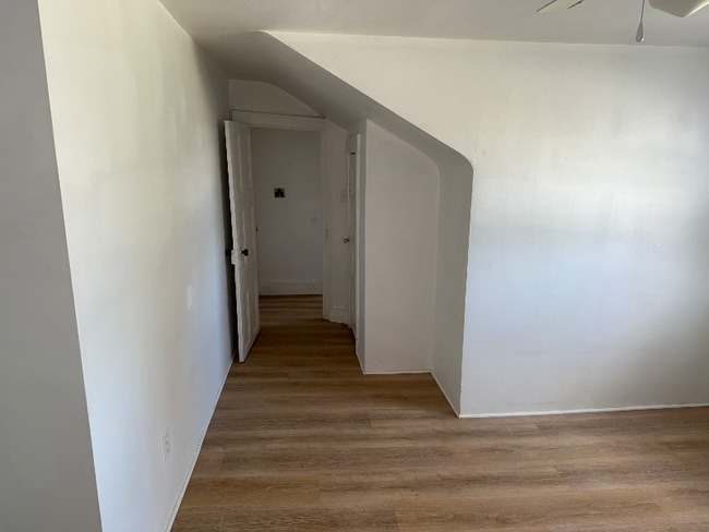 564 S Main St in Hightstown, NJ - Building Photo - Building Photo