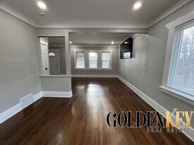 2960 Kendall St in Detroit, MI - Building Photo