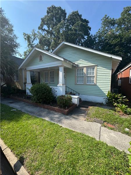 property at 627 W 35th St