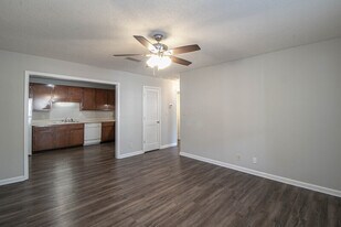 145 Darlene Dr in Clarksville, TN - Building Photo