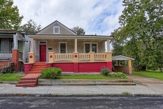 1023 W 37th St in Savannah, GA - Foto de edificio - Building Photo
