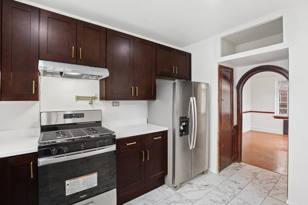3336 W Hollywood Ave, Unit 1 in Chicago, IL - Foto de edificio