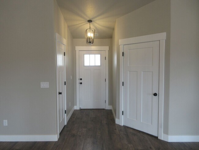 1825 N Lund Hwy in Cedar City, UT - Building Photo - Building Photo