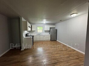 311 Walker Ave in Manchester, GA - Building Photo - Building Photo