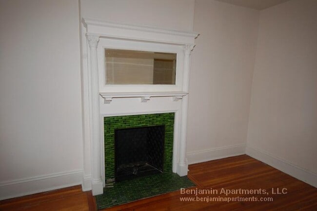 1375 Commonwealth Ave, Unit 8 in Boston, MA - Building Photo - Building Photo