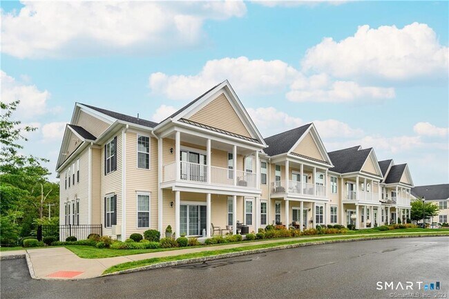 property at 822 Center Meadow Ln