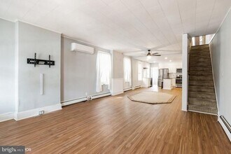 23 E Rambo St in Bridgeport, PA - Building Photo - Building Photo