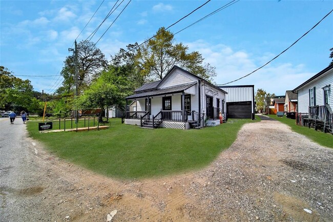 106 Spring School Rd in Spring, TX - Foto de edificio - Building Photo