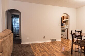 822 N 13th St in Bismarck, ND - Building Photo - Building Photo
