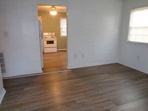 150 Sycamore Cir in Winston-Salem, NC - Building Photo - Building Photo