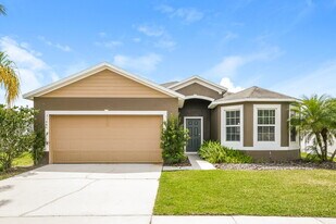 3188 Queen Alexandria Dr in Kissimmee, FL - Building Photo