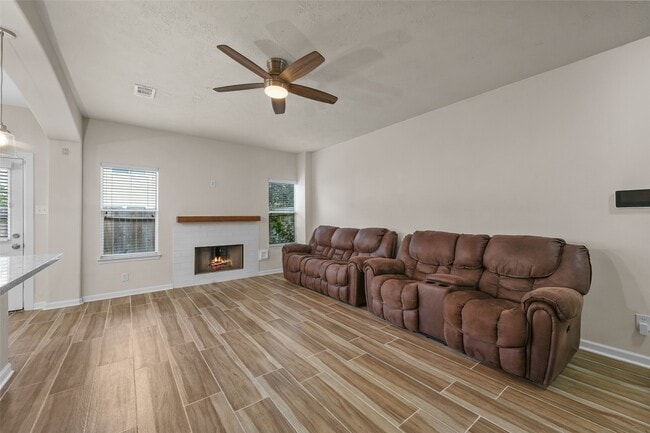 6022 Yorktown Meadow Ln in Houston, TX - Building Photo - Building Photo