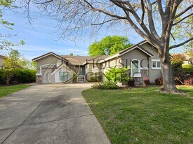 3411 Cabrito Dr in El Dorado Hills, CA - Building Photo