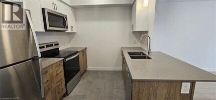 31 Mill St in Kitchener, ON - Building Photo - Building Photo