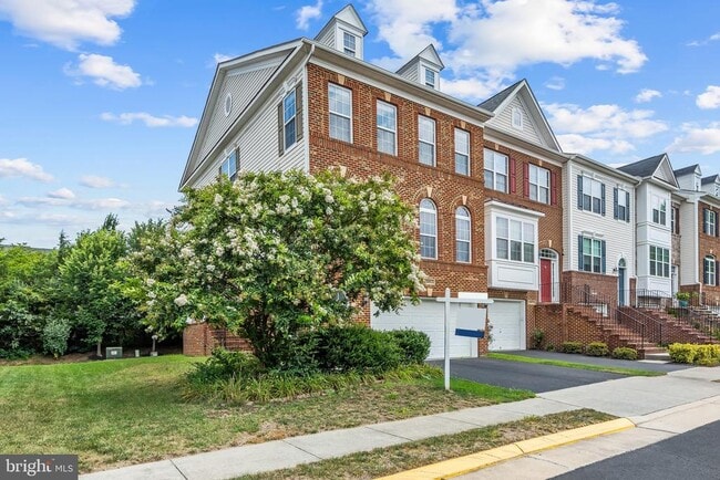 25053 Prairie Fire Square in Aldie, VA - Building Photo - Building Photo