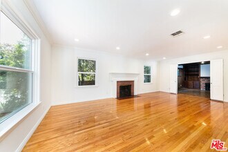 661 Warner Ave in Los Angeles, CA - Building Photo - Building Photo