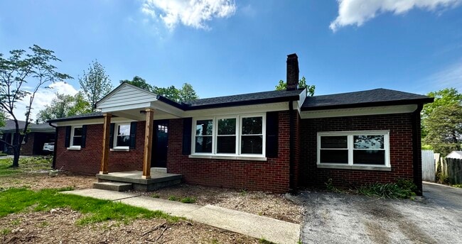 1821 Blue Ridge Dr in Lexington, KY - Building Photo - Building Photo