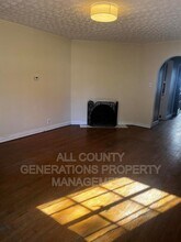 572 Sunset View Dr in Akron, OH - Building Photo - Building Photo