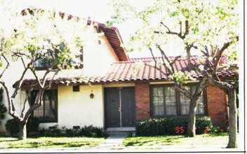 1240 S Sunburst Way in Anaheim, CA - Building Photo - Building Photo