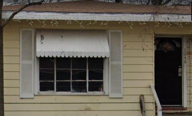 1046 Poinsettia in San Antonio, TX - Foto de edificio - Building Photo