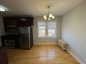 4552 W George St, Unit 3 in Chicago, IL - Building Photo - Building Photo