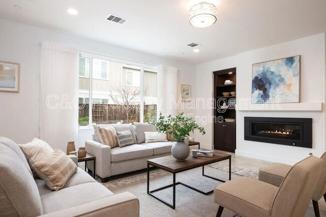 2725 Parkview Wy in Marina, CA - Building Photo - Building Photo