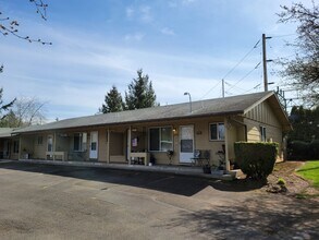 3974 Liberty Rd S in Salem, OR - Building Photo - Building Photo