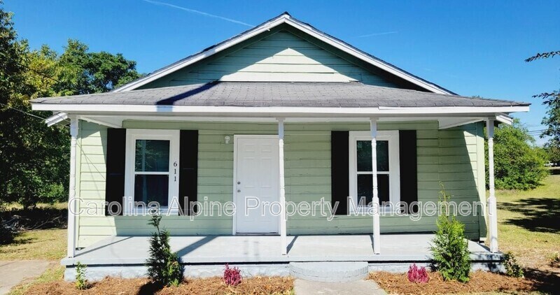 611 Buffalo St in Shelby, NC - Building Photo