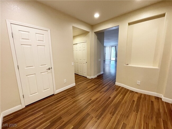 720 Indian Garden St in Las Vegas, NV - Building Photo - Building Photo