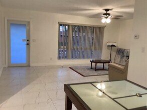 8571 NW 26th St, Unit 8571 in Sunrise, FL - Building Photo - Building Photo