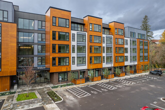 Willow in Lake Oswego, OR - Foto de edificio - Building Photo