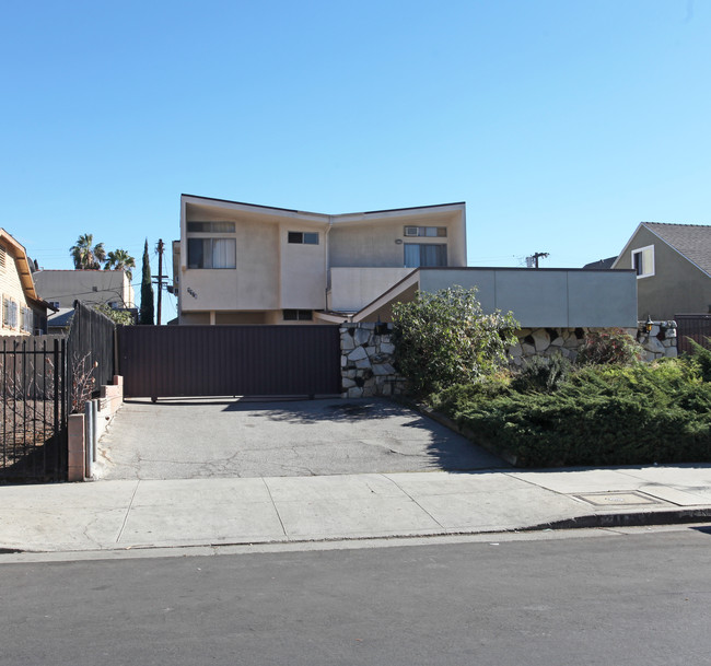 1178 Kenmore Ave in Los Angeles, CA - Building Photo - Building Photo