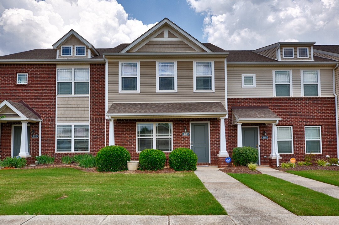 320 Falling Water Ln SW in Madison, AL - Building Photo