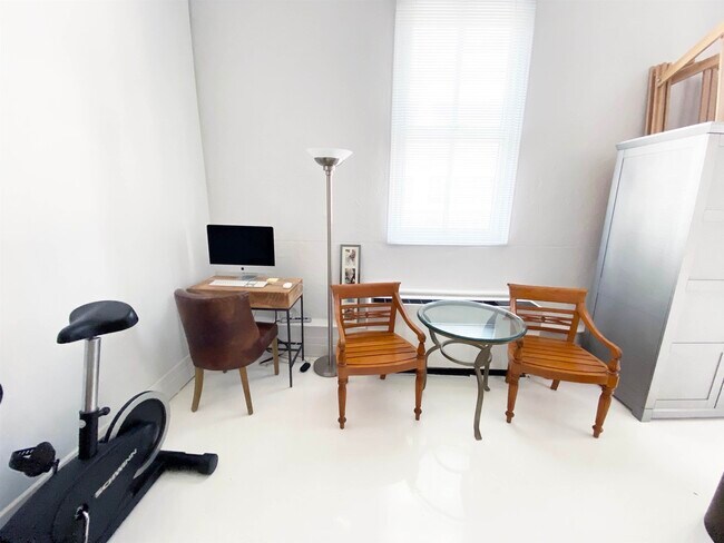 150 BAY St in Jersey City, NJ - Building Photo - Building Photo