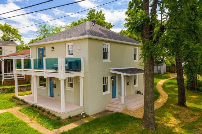 610 Montrose Avenue Apt B in Charlottesville, VA - Building Photo - Building Photo