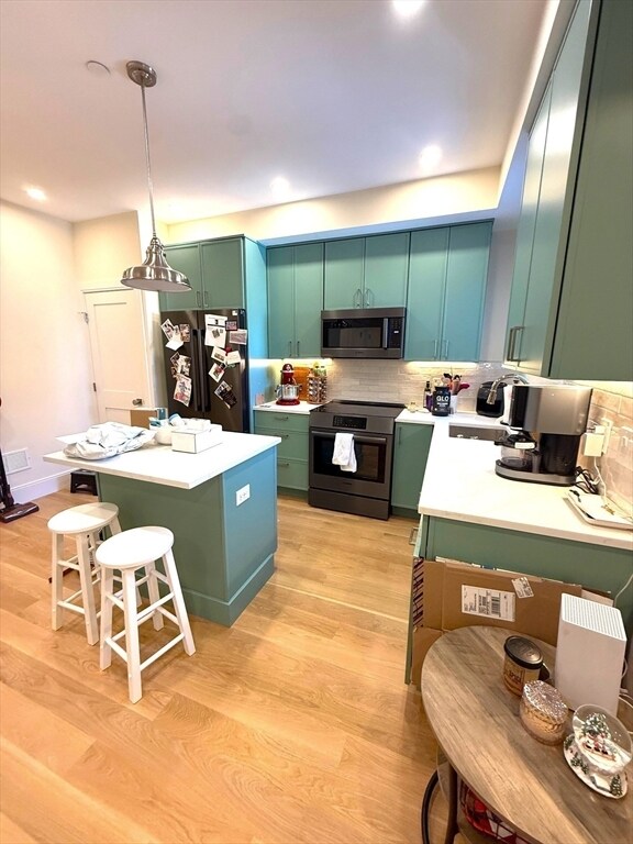 property at 552 E 5th St