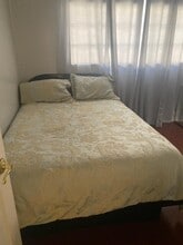 14719 Hartsook St in Sherman Oaks, CA - Building Photo - Building Photo