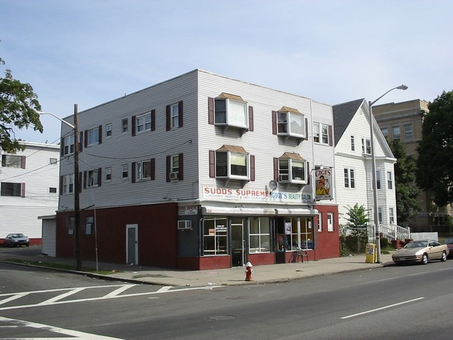 57 N Common St in Lynn, MA - Building Photo - Building Photo